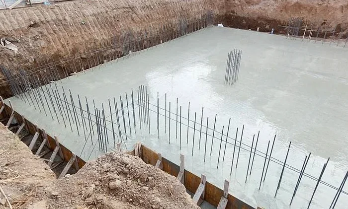 Diseño de Cimentaciones Superficiales en Copiapó: Estabilidad en Suelos Desérticos